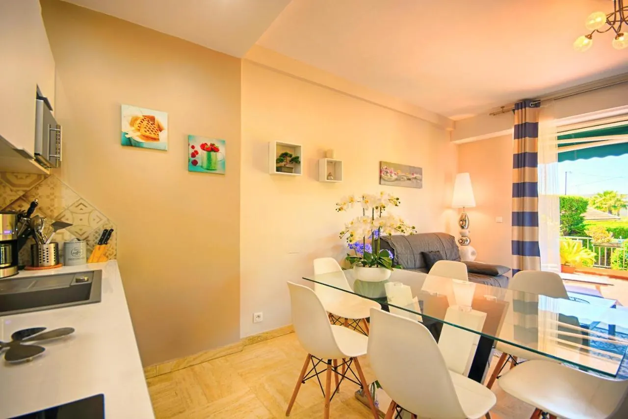 Residence Les Vertes Annees Juan-les-Pins Francie