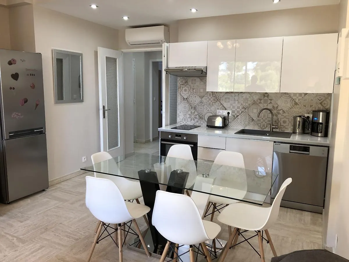 Residence Les Vertes Annees Juan-les-Pins Apartmán