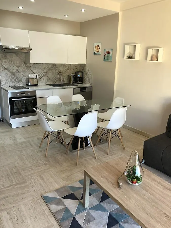 Residence Les Vertes Annees Juan-les-Pins 0*,  France