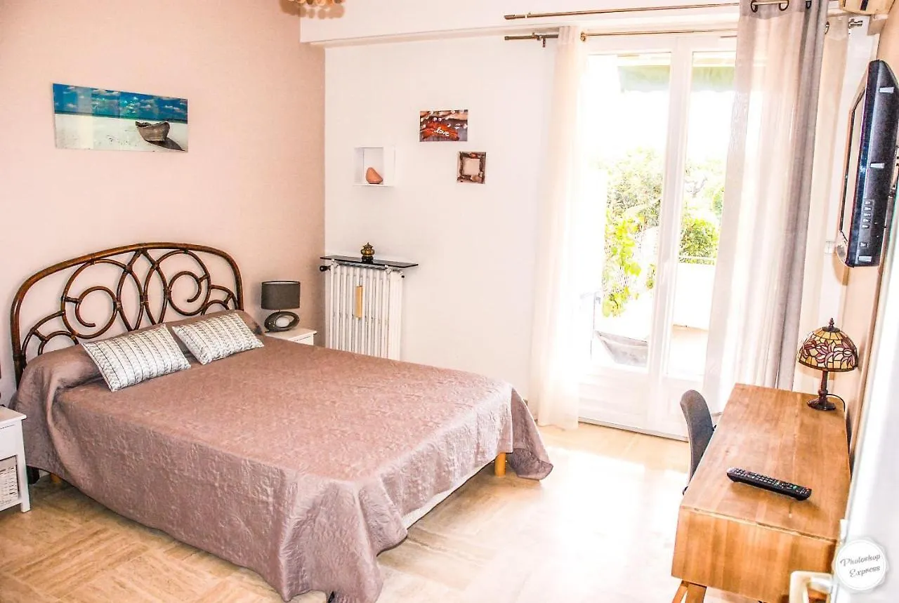 Apartment Residence Les Vertes Annees Juan-les-Pins